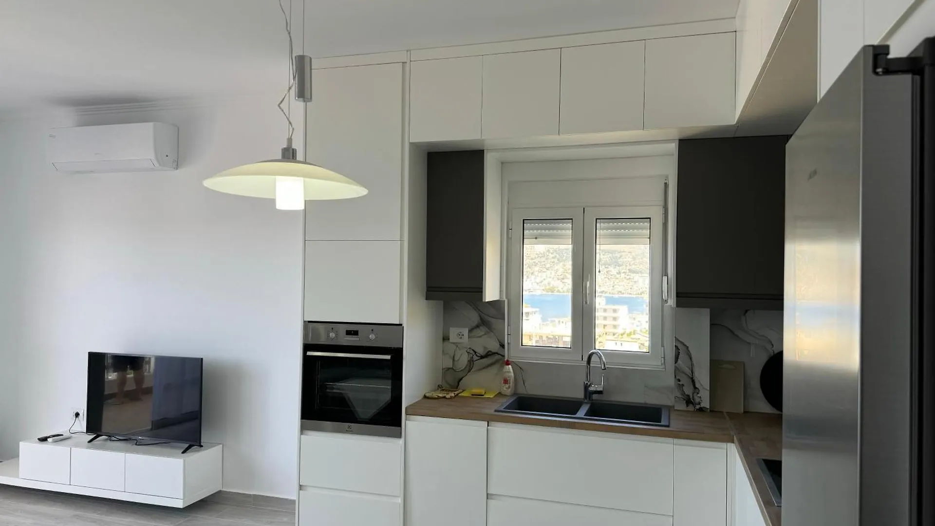 Melinas Sea View Apartments Sarande Albania