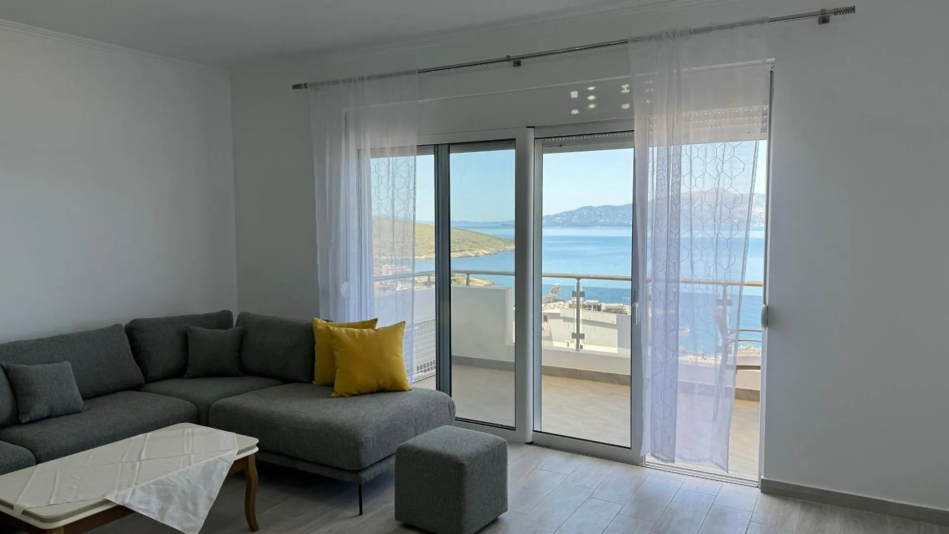 Melinas Sea View Apartments Sarande 0*,  Albania