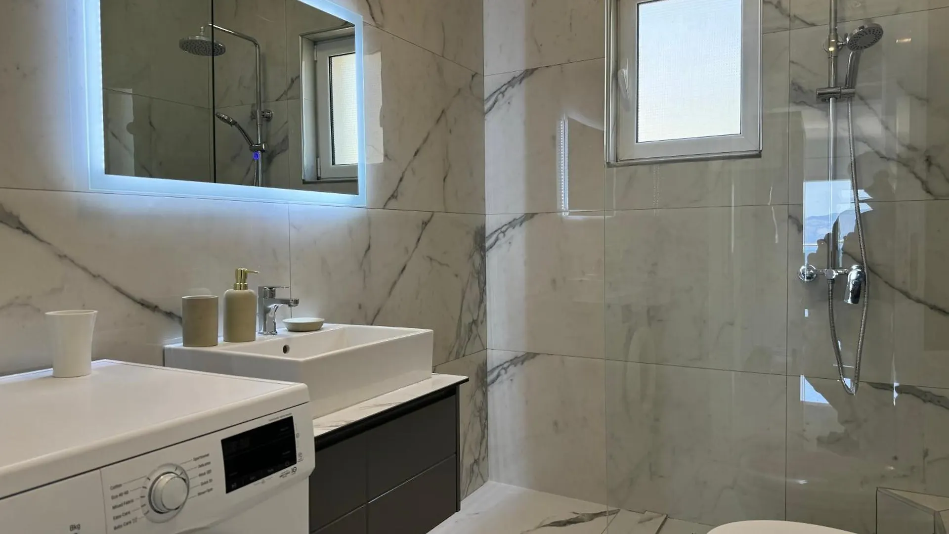 Melinas Sea View Apartments Sarande