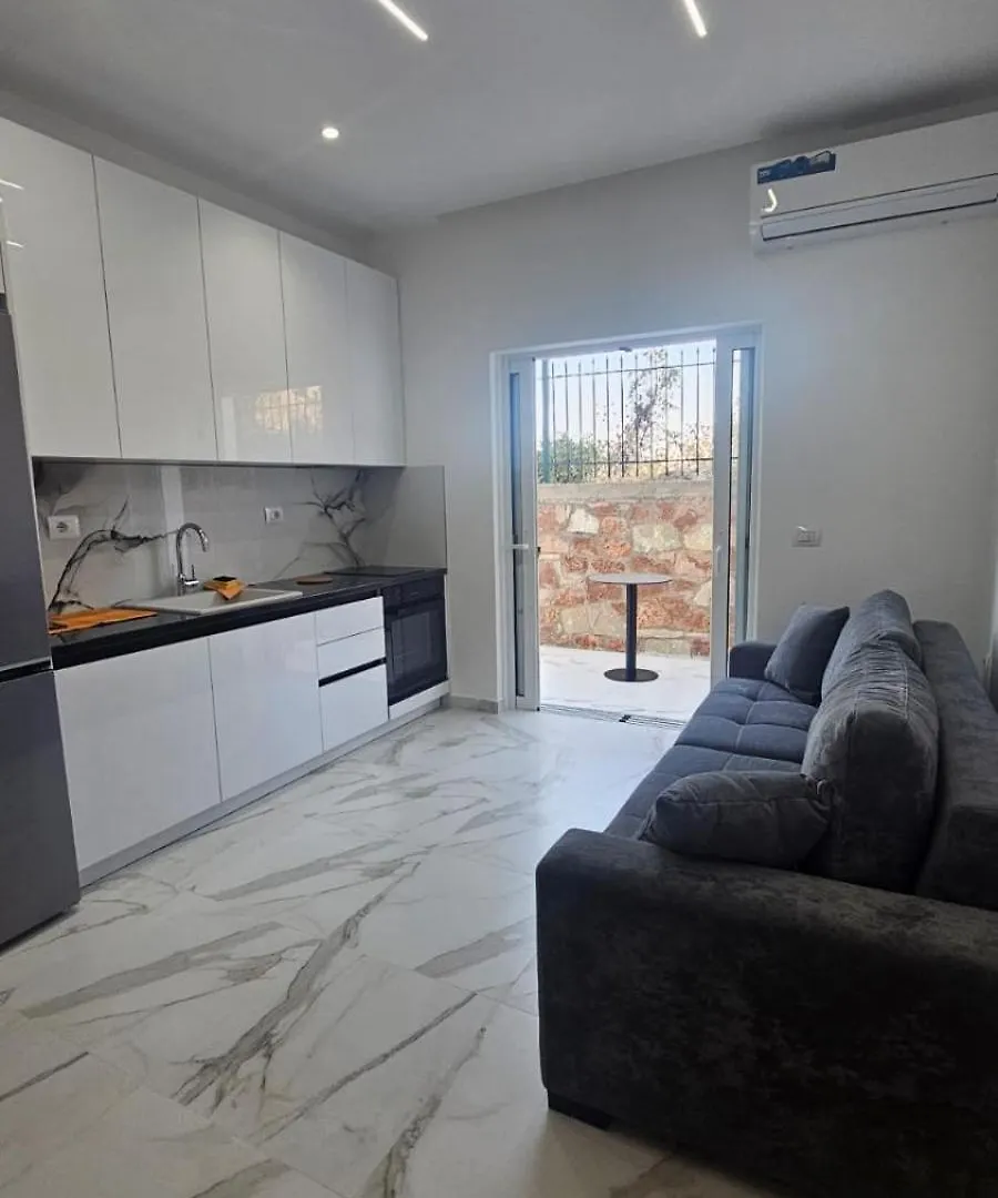 Melinas Sea View Apartments Sarande Albania